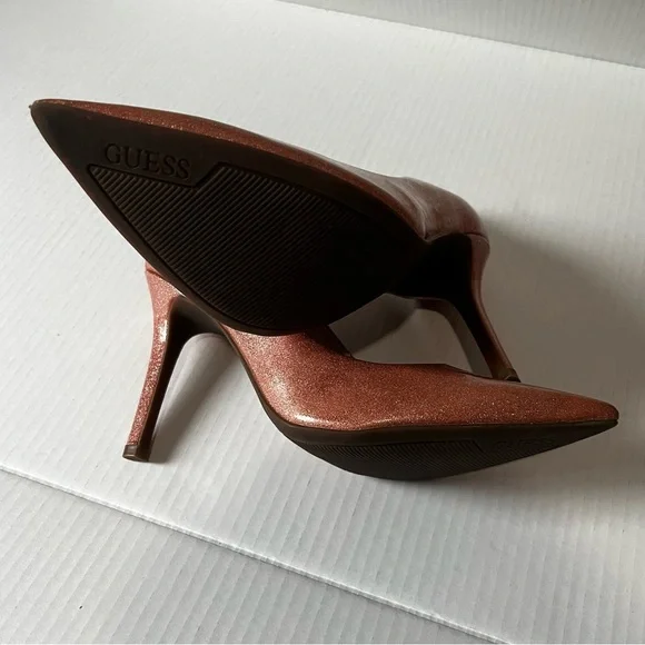 GUESS- Pointed Heel Sparkly Rose Gold Heels Size 9 - Picture 3 of 6